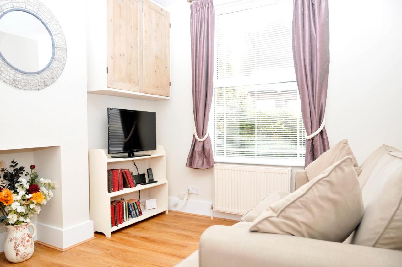 Little Lane Villa Alverstoke Luaran gambar
